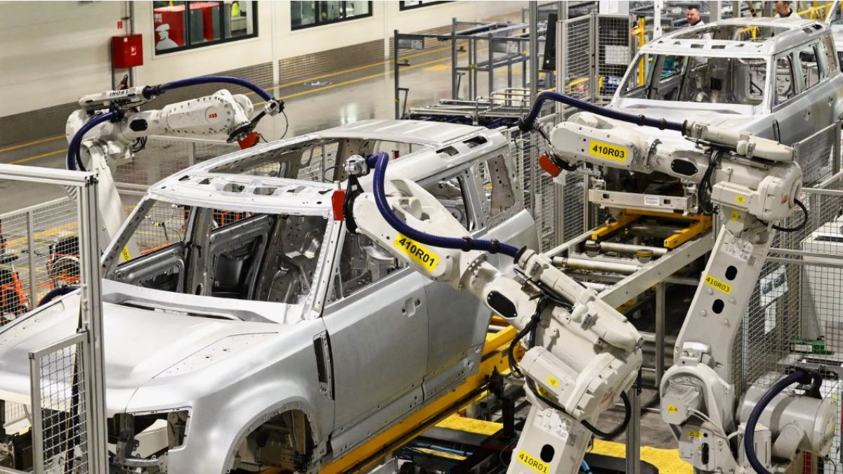 dunyaca unlu otomotiv devine saldiri uretim durdu h7um2dXl