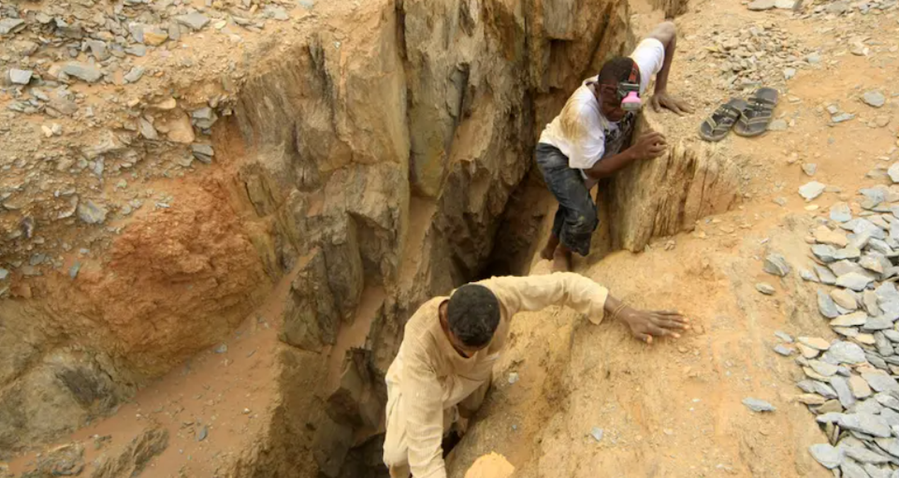 sudanda altin madeni faciasi 6 olu cok sayida kisi gocuk altinda Zif7jjhr