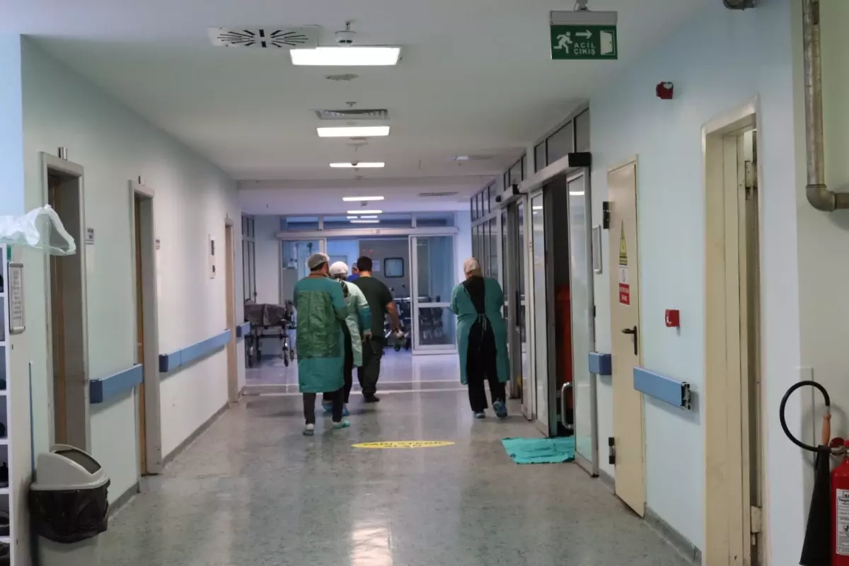 duzcede beyin olumu gerceklesen hastanin organlari nakil icin hazirlaniyor 1EuFC6jx