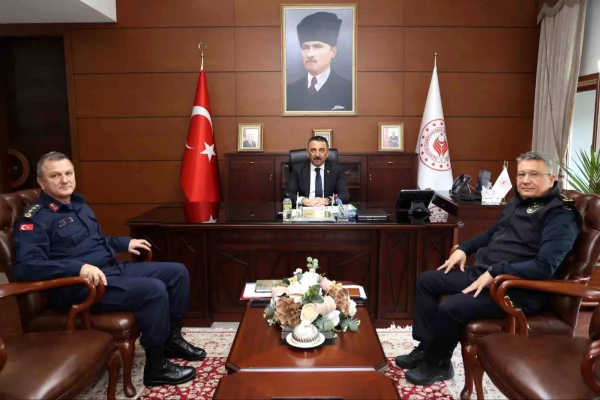 zonguldakta haftalik asayis ve guvenlik toplantisi yapildi eFMYMGfE.jpg