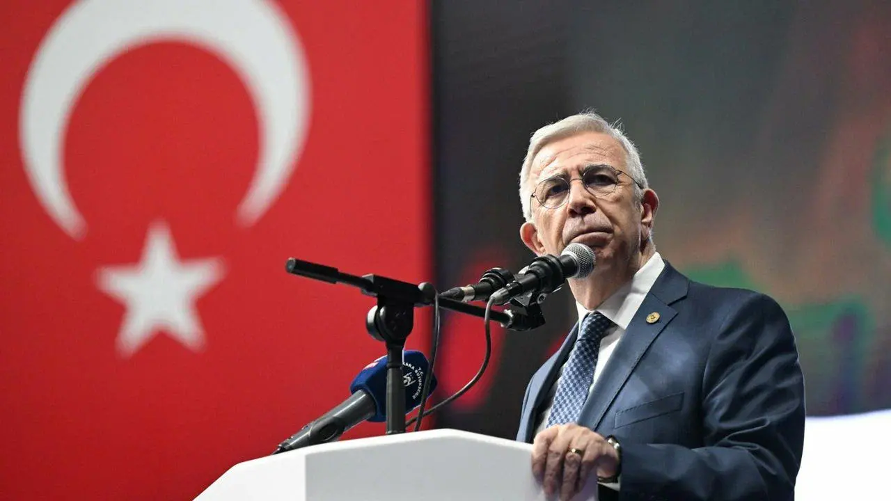 Mansur Yavaş: AVM’lerin önü trafiği kilitliyor, çözüm toplu ulaşımda