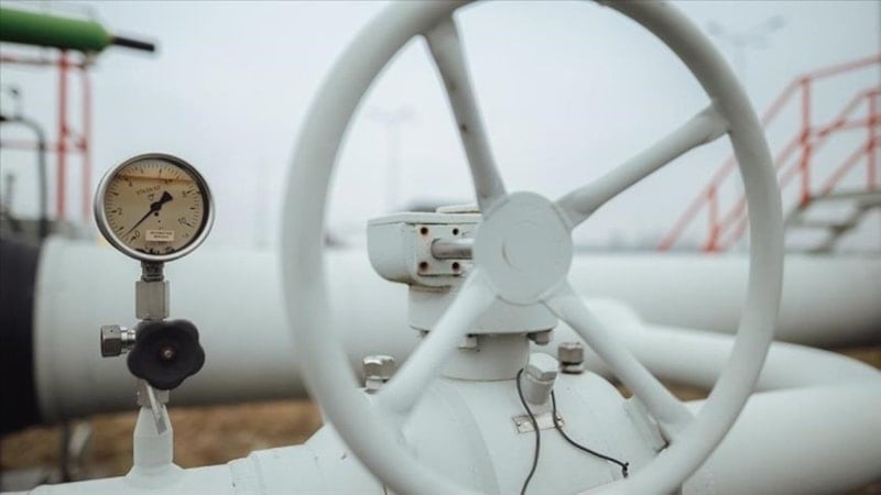 AB, Rusya’dan Petrol İthalatını Yasaklama Teklifini Erteledi