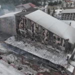 3-kisinin-oldugu-uludagdaki-otel-yangininda-avukattan-skandal-iddia-itfaiye-aracinda-su-yoktu-66W9Gbw7